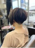 アシンメトリー/ショートボブ/刈上げ女子
