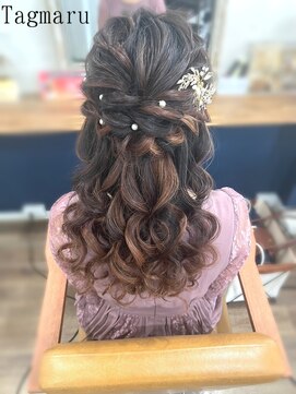 タグマル ふわふわウエーブのハーフアップ☆