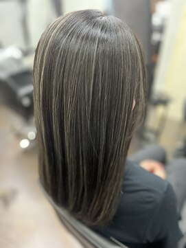 イギー(Iggy) 【江口沙季】細かめコントラストハイライト