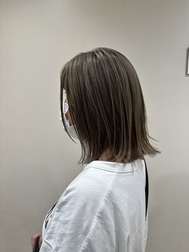 テイラー(Taylor) 【Taylor 大宮】外ハネボブ×グレージュ