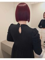 チーカ(chica)&nbsp;ワインレッド/似合わせカット/外ハネボブ/ブリーチなし