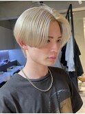 ダメージを感じさせないハイトーンカラー