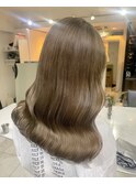 ハイライトカラーくびれヘアアプリコットオレンジ