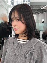 ニトバイアンキシム(nit by ahnkism)&nbsp;レイヤーカット顔まわりストレートミディアムレイヤー堀江