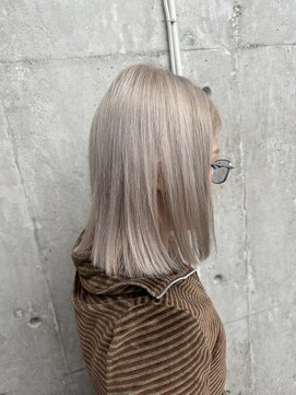 オーン 渋谷(OOn) シルバーベージュ