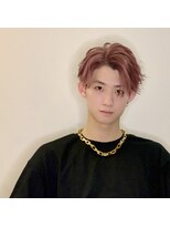 リヴィ(LiVi)&nbsp;韓国風センターパート×ピンクアッシュ