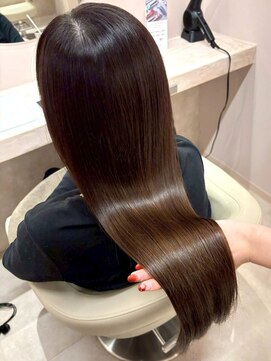 ソンノ(sonno) ベージュカラー 髪質改善 ロングヘアサラツヤストレート 艶髪