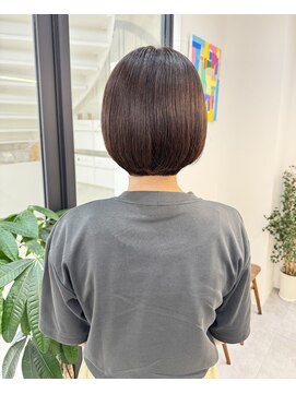 エブリ(evri) 髪質改善　トリートメント　縮毛矯正　丸みショートボブ　ボブ
