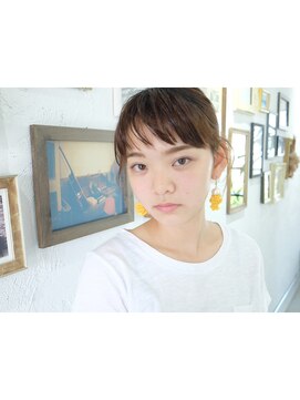 プライベートサロン キッテ(private salon kitte.) ルーズな束感バングにまとめアレンジ