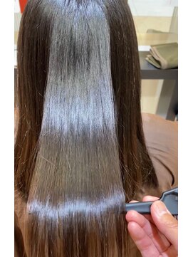 アース オーセンティック 越谷レイクタウン店(EARTH Authentic) プレミアムストレート