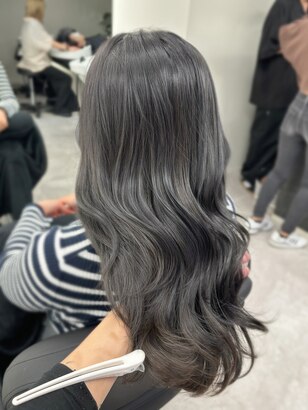 2025年春】グレーブラックの髪型・ヘアアレンジ｜人気順  