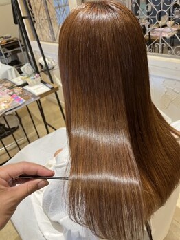 リザ ヘアー サロン 大谷 なんごう店(LIZA hair salon)の写真/癖やダメージが気になる方必見！酸性ストレート☆艶感、手触りも抜群で、毎日のお手入れも劇的に楽ちんに！
