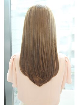 ヘアメイク イズム(HAIR MAKE ism)の写真/髪質改善に特化した<話題のトリートメント>取扱店！髪内部から補修し,しっとり滑らかな質感に！【千葉駅】