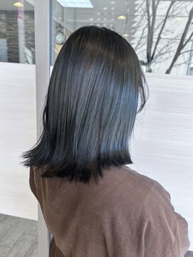 フィーカ(Fika) ブルーブラック　外ハネ