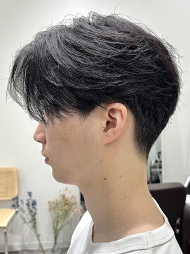 カルム(kalm) メンズセンターパートウルフセンターパートニュアンスパーマ襟足