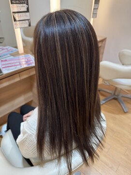 ニューヨークニューヨークマザーズ(NYNY Mothers) ハイライト白髪ぼかしロングストレート