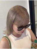ミルクティーベージュ