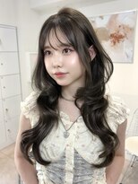 オニキス(ONYX)&nbsp;レイヤーカットハッシュカットオリーブグレージュ顔まわりカット
