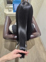 トワェモワ(Toi et Moi)&nbsp;ハーブカラー×メテオカラーで艶髪ブルーブラック