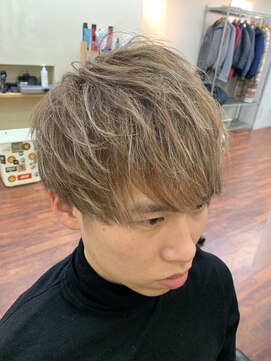 メンズ美容室 タカミ ハイライト ショートマッシュ