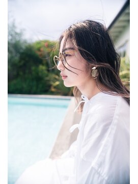 ユートゥイーズ つくば(U too e's) 《Utoo e's つくば美容室 》透キトオル