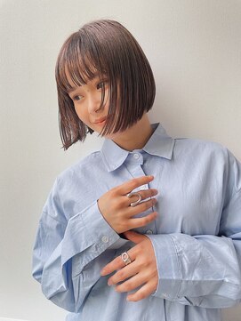 デート 下北沢(DATE) タッセルボブミルクティーベージュカラー外ハネボブ顔周りカット