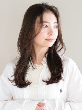 アフロート ギンザ(AFLOAT GINZA) 大人可愛い20代30代40代外前髪長めロングレイヤー 黒髪