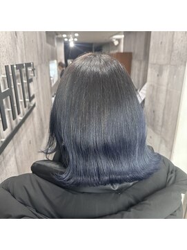 アンダーバーホワイト 南海難波店(_WHITE) グラデーションカラー