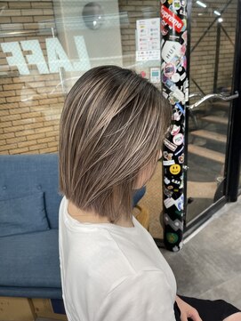 ラフ(LAFF) #バレイヤージュ#グレージュカラー#ボブウルフ#ココアベージュ