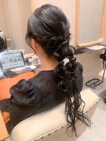 ガーデンヨコハマエスト(GARDEN YOKOHAMA est)&nbsp;お呼ばれヘア　ロング　ツイン編みおろし　夏　結婚式