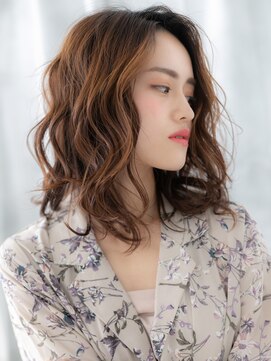 ドクターズ サロン ラブ(Dr's Salon LAB) 外国人風かき上げ前髪グラマラスカールセミディm古河20代30代