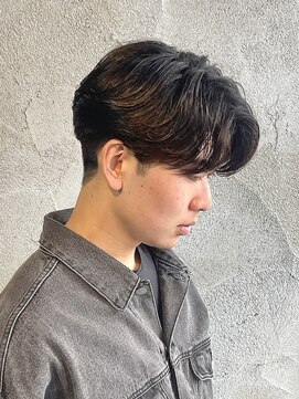 ニアウ 高崎店(Niau) メンズセンターパートニュアンスパーマ群馬高崎眉毛