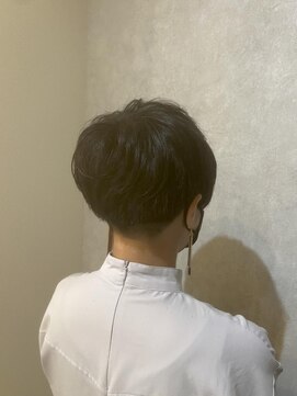 ウィスプ 赤羽店(wisp) 刈り上げショート