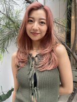 ノラギンザユー(NORA GINZA/U)&nbsp;ピンクベージュロングレイヤーカット顔まわりカットブリーチ