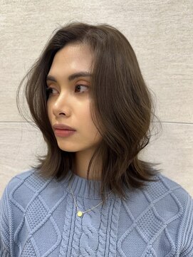 ピークアブー 表参道(PEEK-A-BOO) くびれミディアム　くびれヘア　透明感カラー