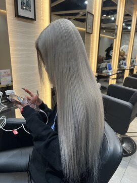 ラピス 大阪アメ村店(Lapis) ホワイトカラー