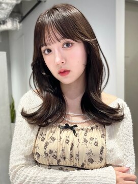 ミンクスオーバー(MINX OVER) 韓国ヘア/くびれヘア/顔まわりカット/レイヤーカット/前髪カット