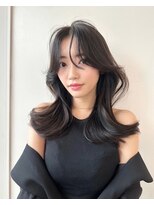 黒髪でも動きのあるロングレイヤー《#韓国風#小顔#前髪長め》