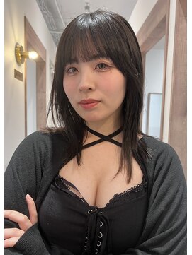 サロウィン 熊本上通り店(SALOWIN) 柔らかさとツヤの大人レイヤーミディ