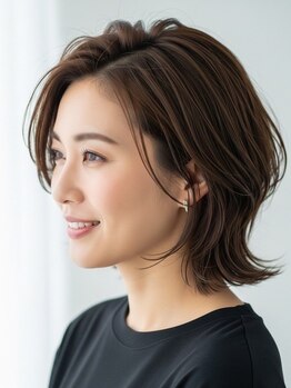 ヘアデザイン アーチェロ(hair design ACERO)の写真/《月曜もOPEN♪》【カット+ヘッドスパ¥7,700】小顔にみえる計算されたカットで朝のスタイリングも楽ちん♪