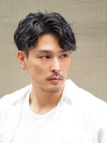 オルト(Altn)&nbsp;大人の色気溢れるかきあげセンターパート波巻きスパイラルパーマ