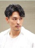 大人の色気溢れるかきあげセンターパート波巻きスパイラルパーマ