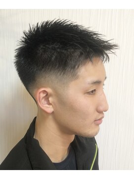 シュクセ 千早店(succes) スパイキーショートフェード