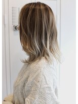 アエル(A/E/R)&nbsp;コントラスト× 外国人３Dハイライトカラー