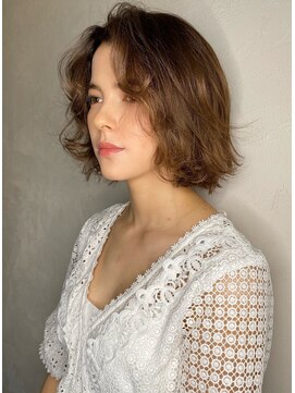 シークエンス 外苑前(SEAQUENCE) オリーブカラー×エアリーミディアムレイヤー[外苑前/髪質改善]