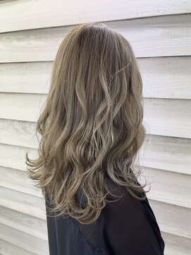 ペスカ 仙台駅前店(pesca) スモーキーベージュ　pesca仙台駅前店