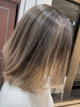 ゼンコー 立川高島屋店(ZENKO) 【白髪ぼかし】ナチュラルバレイヤージュ