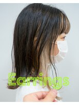 フィッツコア(FITS CORE)&nbsp;ホワイトベージュとイヤリングカラー