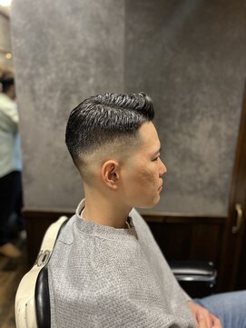 ヒロギンザ 横浜店(HIRO GINZA) 七三スキンフェード