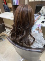 ミチ(michi)&nbsp;巻き髪レイヤースタイル